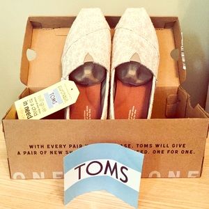 Toms Classic in Natural Daisy Metallic